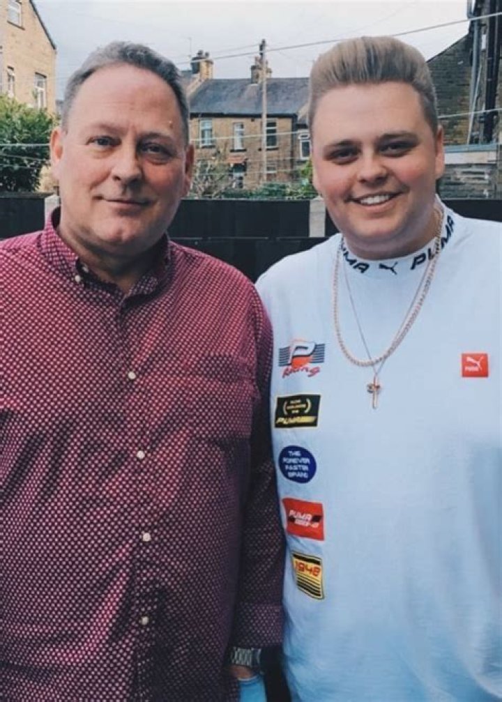 Nick Crompton Height, Weight, Age, Boyfriend, Family, Facts, Biography