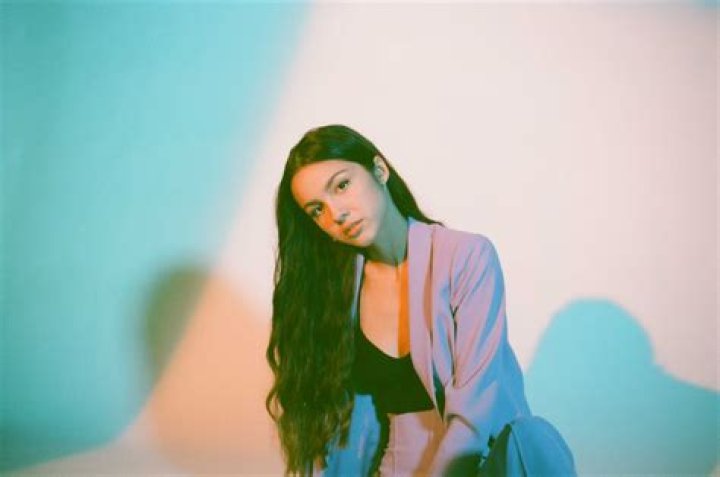 Olivia Rodrigo Makes Hot 100 History By Becoming First Artist To Debut First Two Singles In Top 10 – Celeb Secrets