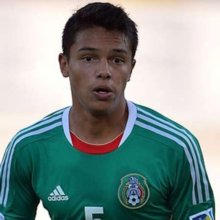 Osvaldo RodriguezOsvaldo Rodriguez Bio fact of age,height,net worth,salary,nationality,girlfriend,wife