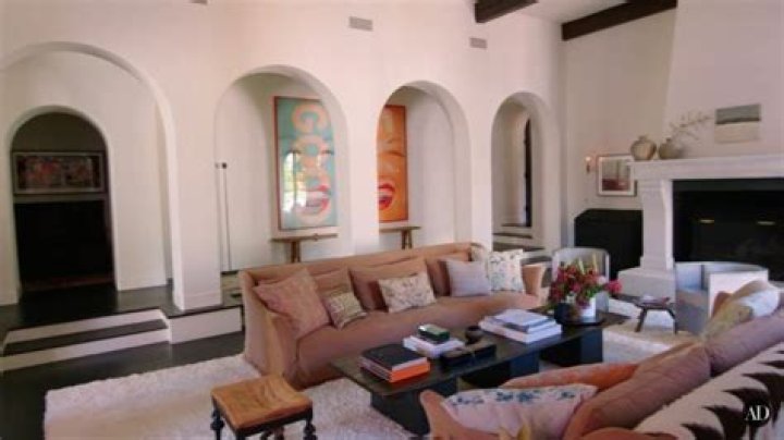 Perez Hilton Gets $2.9 Million For West Hollywood Home