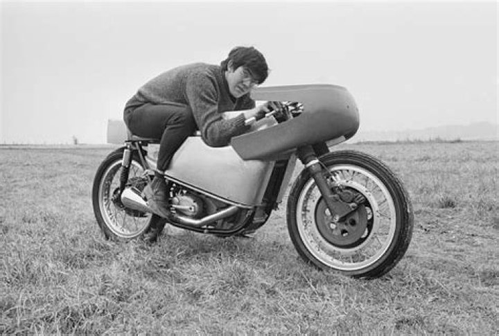 Peter Williams Net Worth | Celebrity Net Worth