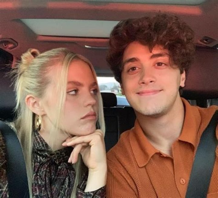 Reneé Rapp Height, Weight, Age, Boyfriend, Biography, Family