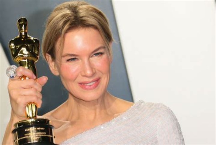 Renée Zellweger Net Worth | Celebrity Net Worth