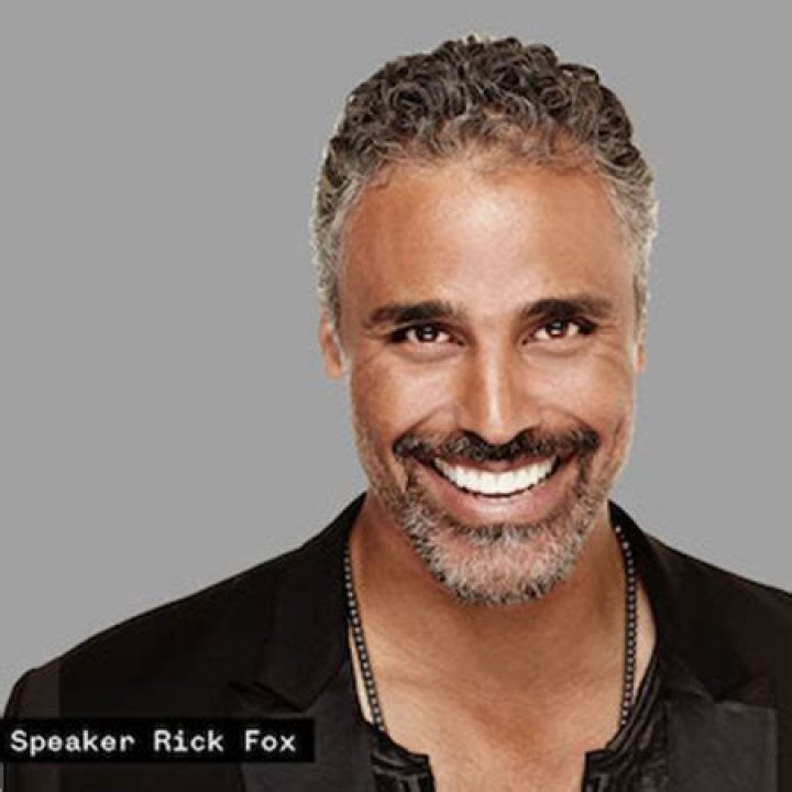 Rick Fox Biography- NBA, Salary, Contract, Stats, Net worth, Earnings, House, Family, Relationship, Married, Wife, Divorce, Girlfriend, Children, Age, Height
