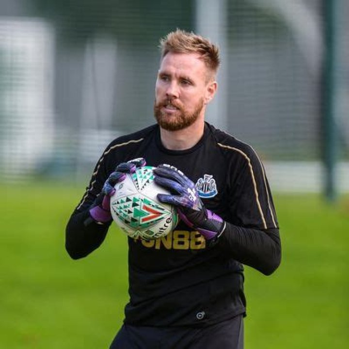 Rob Elliot Bio, Age, Net Worth, Salary, Market Value, Stats, & Transfer: Is He Married?