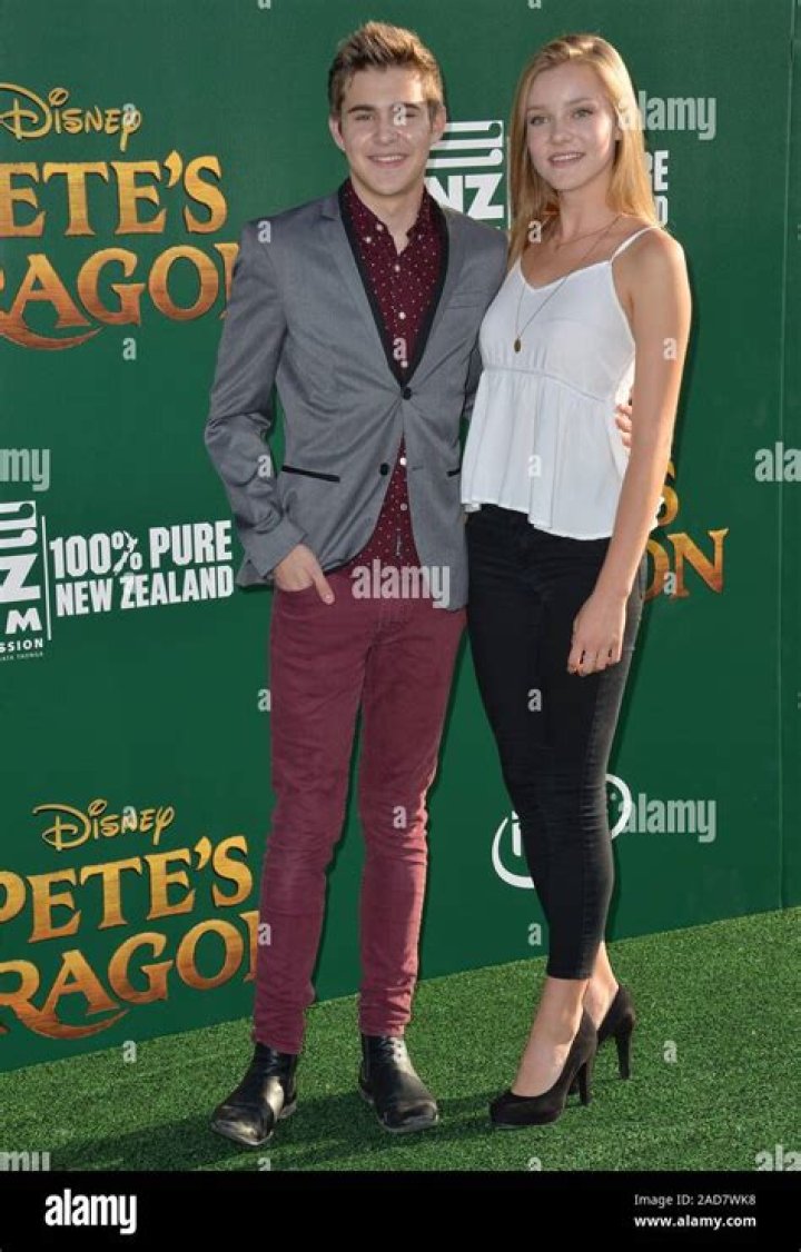 Robbie Kay Height, Weight, Age, Girlfriend, Family, Facts, Biography