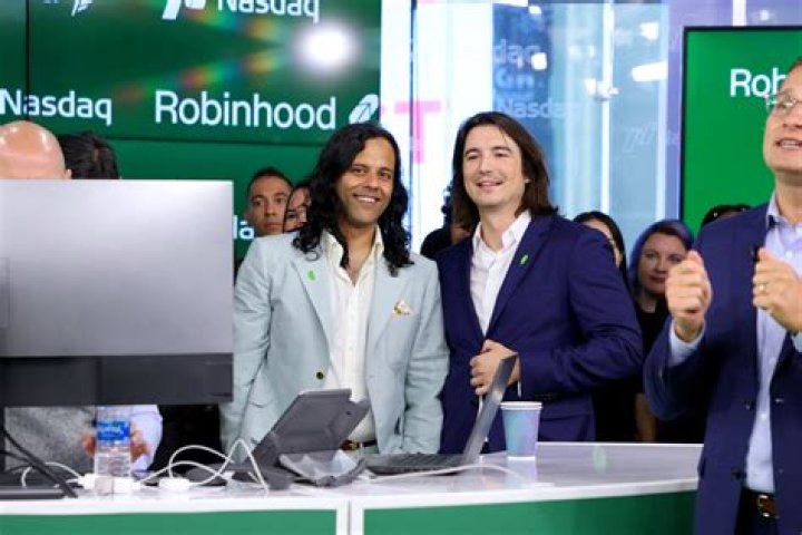 Robinhood Co-Founders Are No Longer Billionaires After 80% Stock Drop