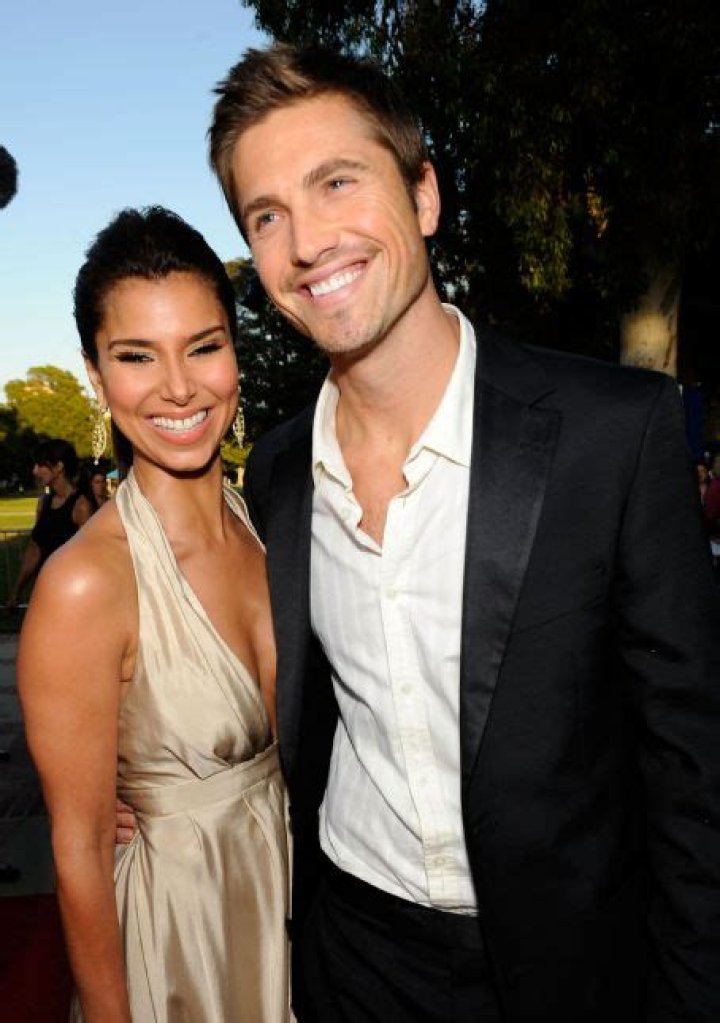 Roselyn Sanchez Height, Weight, Age, Boyfriend, Family, Facts, Biography