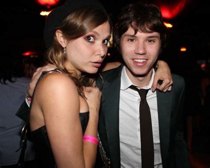 Ryan Ross Height, Weight, Age, Girlfriend, Family, Facts, Biography