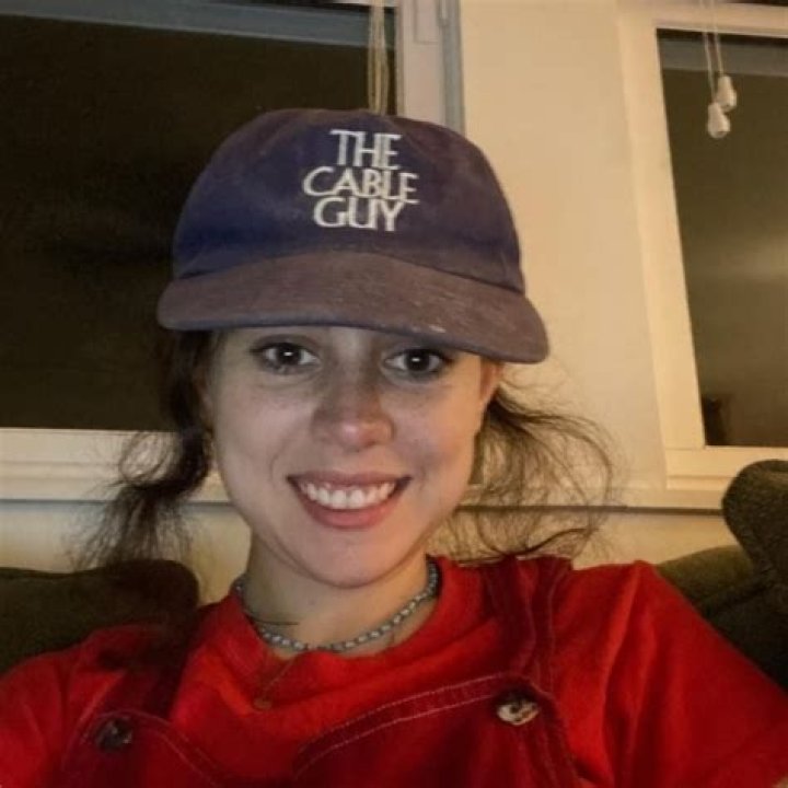 Samia Finnerty Height, Weight, Age, Boyfriend, Family, Facts, Biography