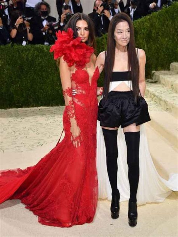 See Vera Wang Rock Short Shorts, Thigh Highs, and a Crop Top at 72