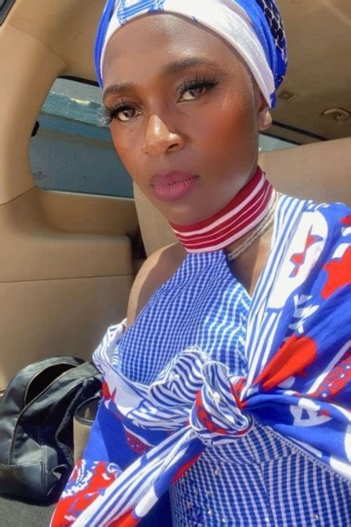 Shoki Mmola Height, Weight, Age, Body Statistics