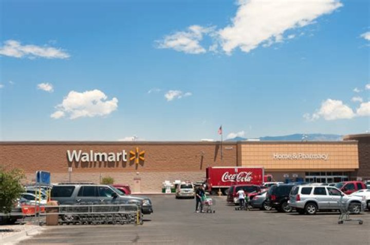 Shopper Claims Walmart Is "Literally Scamming Us" With Great Value Food