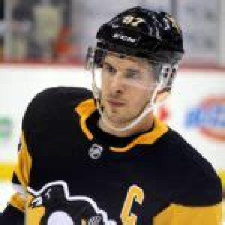 Sidney Crosby Height, Weight, Age, Girlfriend, Family, Facts, Biography