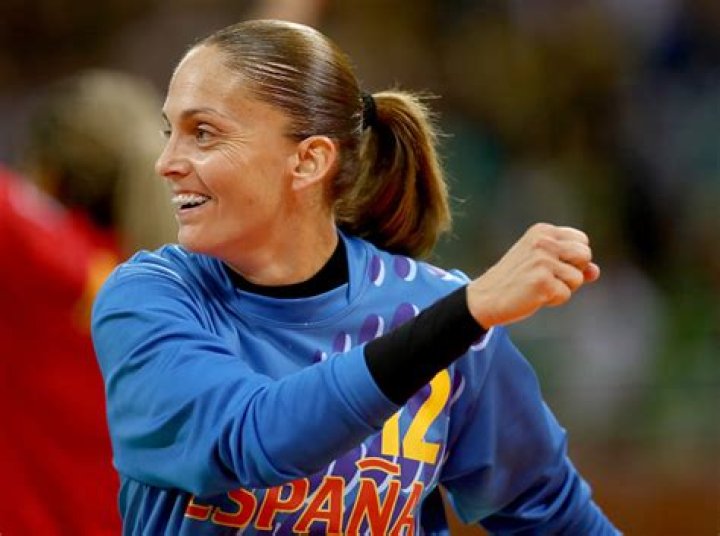 Silvia Navarro Net Worth | Celebrity Net Worth