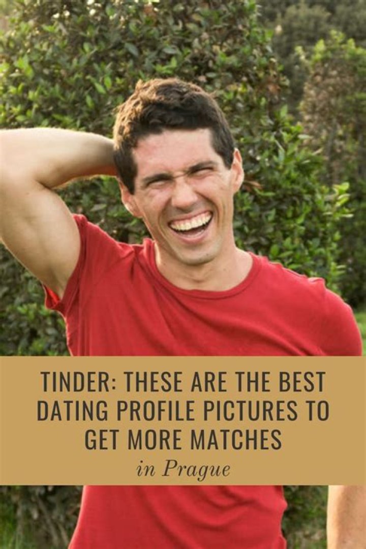 Smiling in Your Dating Profile Pictures Will Get You Way More Matches