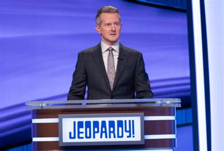 This Is Who Fans Want to Succeed Alex Trebek as Host of "Jeopardy!"