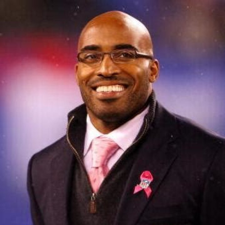 Tiki Barber Net Worth | Celebrity Net Worth