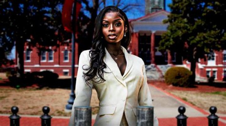 TikTok Creator Tinx Signs With UTA