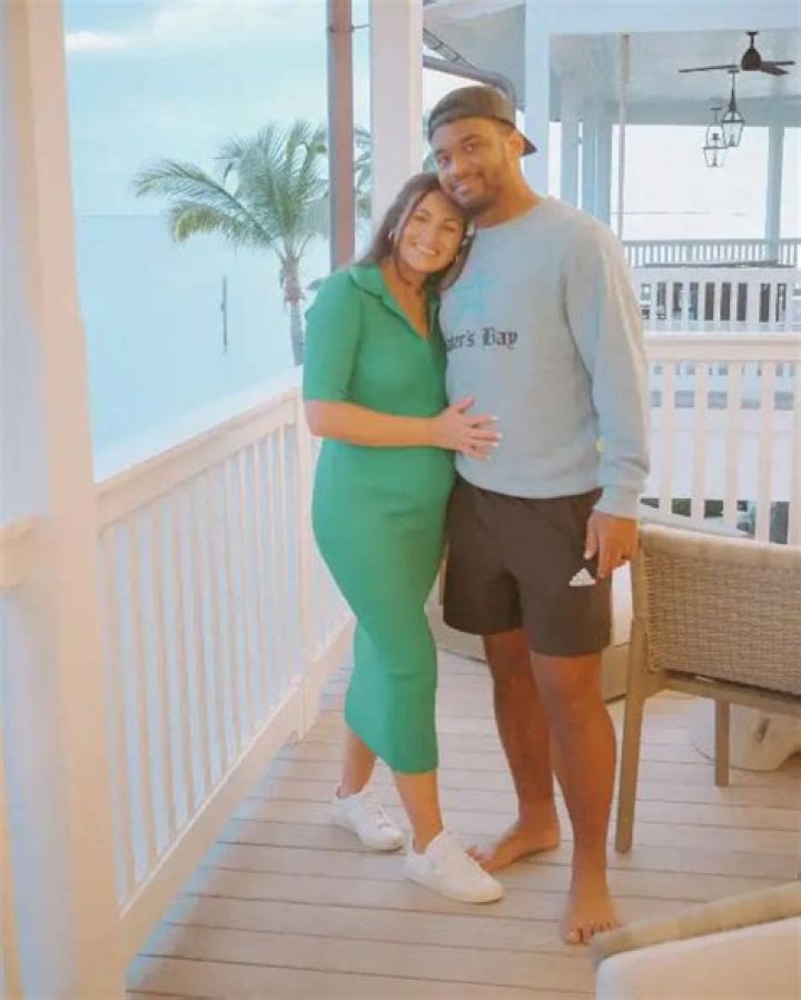Tua Tagovailoa’s Fake Girlfriend: Is He Married?
