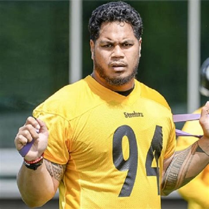 Tyson Alualu Salary and Net worth 2020 (Bio, siblings, Family, Girlfriend, Wife, Contract)