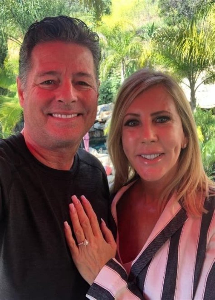 Vicki Gunvalson Height, Weight, Age, Boyfriend, Family, Facts, Biography