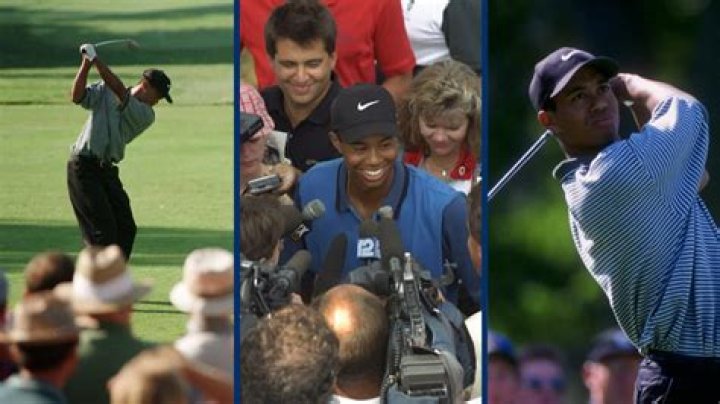 When Did Tiger Woods Turn Pro?