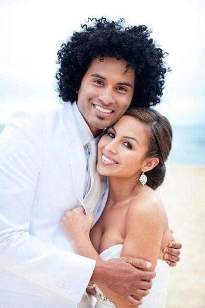 Who is Anjelah Johnson Dating Now