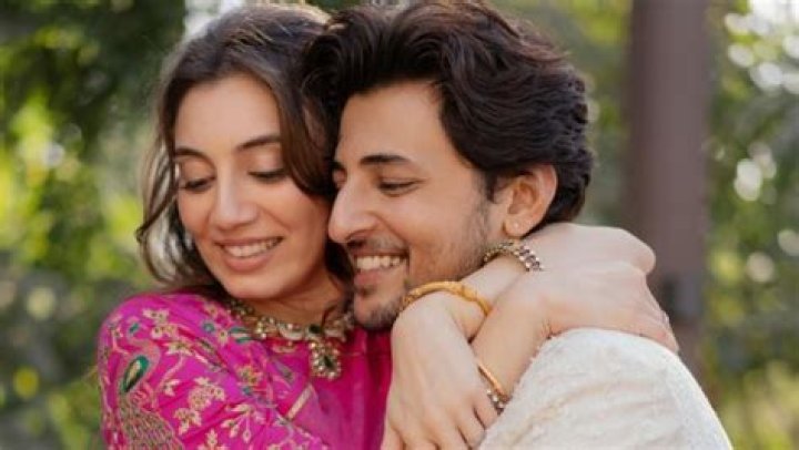 Who is Darshan Raval Dating Now?