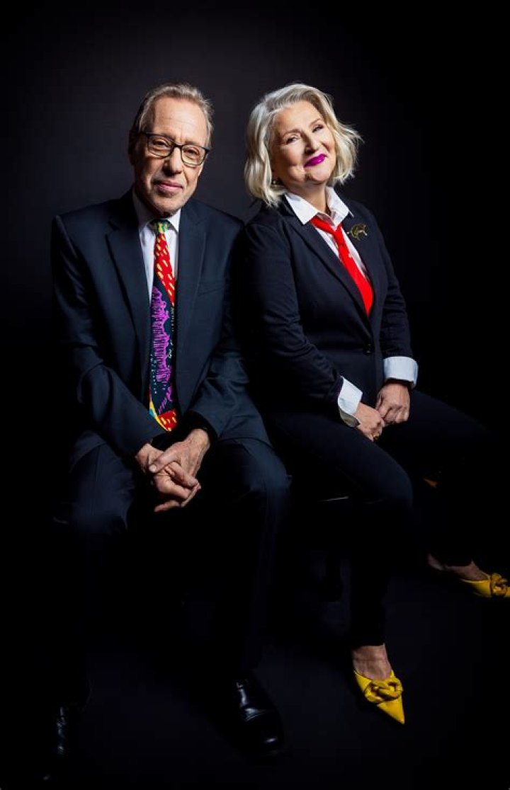 Who is Janis Siegel Dating Now