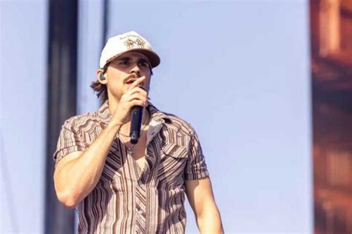 Who is Kalama Epstein Dating Now?