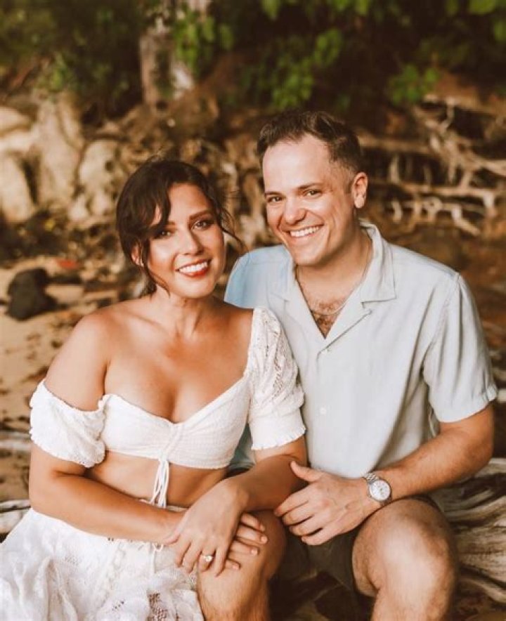 Who is Katie Cummings Dating Now