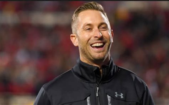 
Who is Kliff Kingsbury Wife? Find his Relationship Status