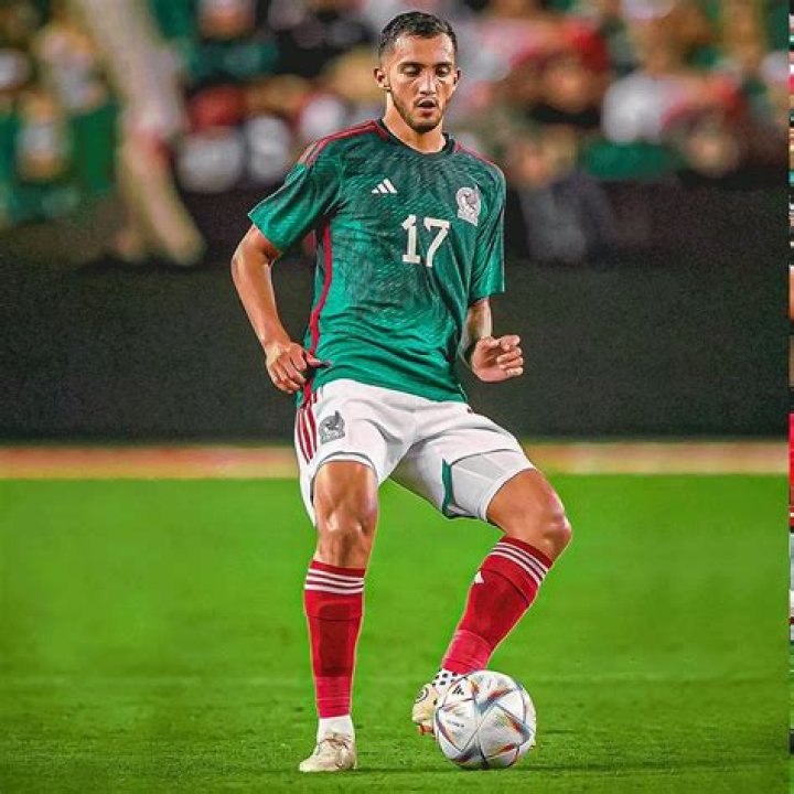 Who is Luis Chavez? Net worth, Biography, Salary, Relationship Status, Contract, Earnings and World Cup 2022
