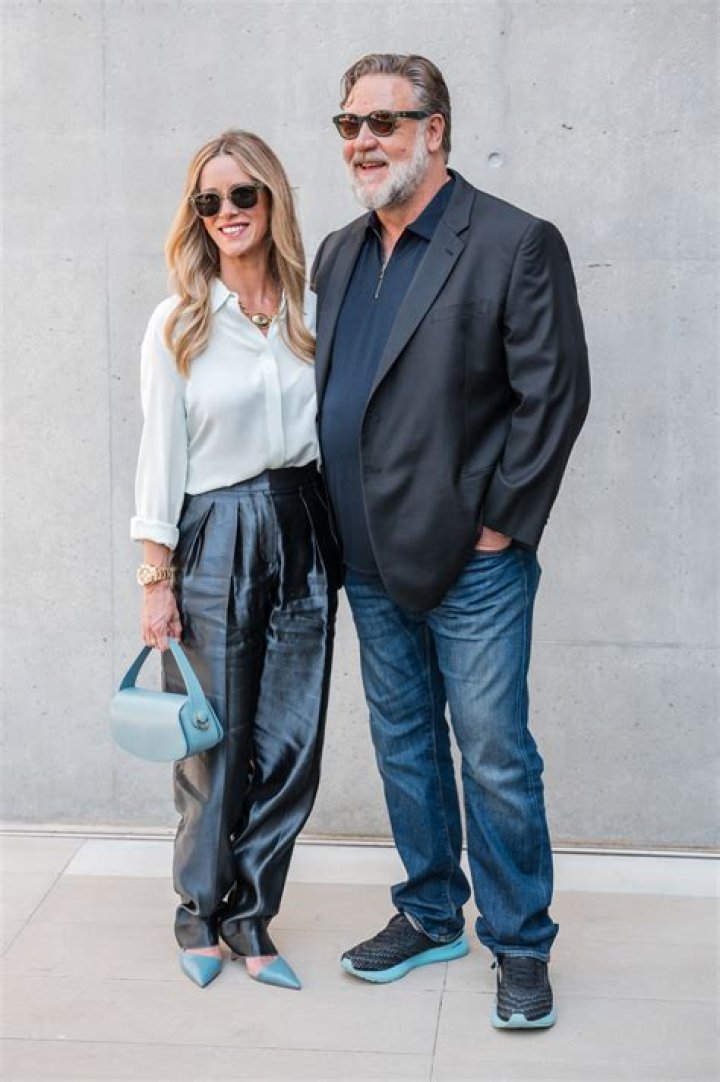 Who is Russell Crowe Dating Now?