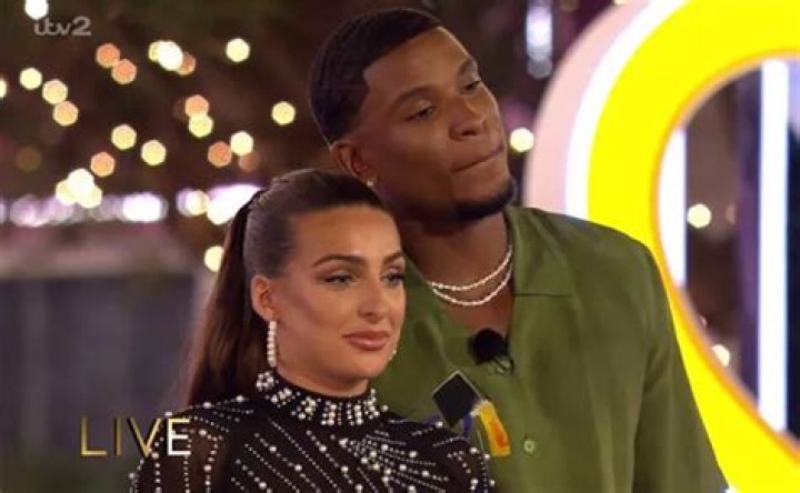 Who is Toni Mahfud Dating Now