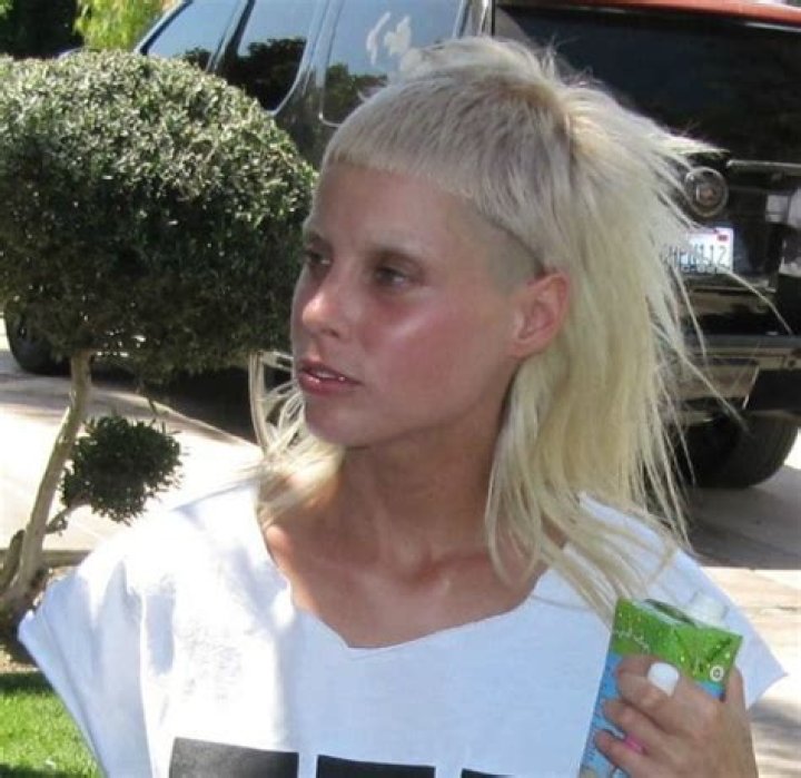 Yolandi Visser Height, Weight, Age, Boyfriend, Family, Facts, Biography